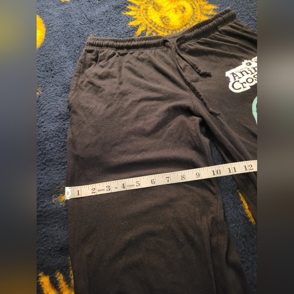Animal Crossing: New Horizons Comfy Pants - Picture 6 of 10